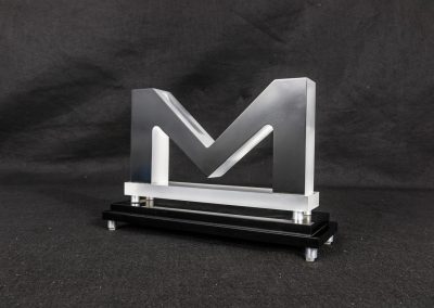 M Display